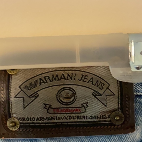 Authentic Vintage Armani Jeans Light Blue Relaxed Fit - Picture 3 of 11